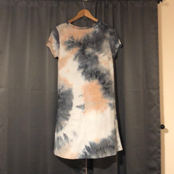 t-shirt dress (tie dye) - Picture 2 of 3